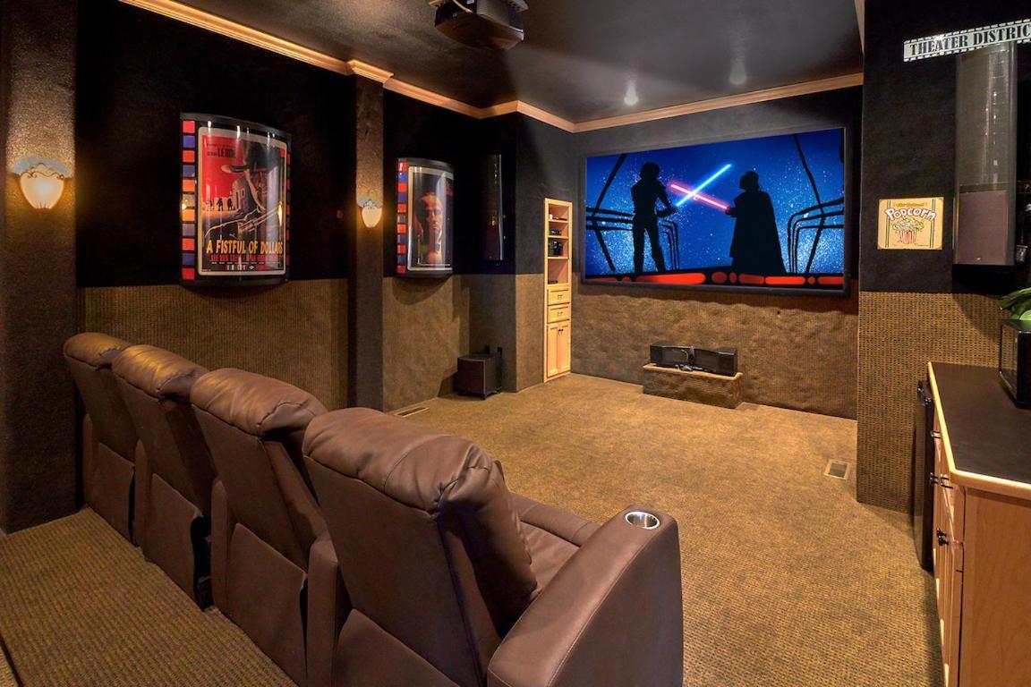 Journey'S End, 5 Bedrooms, Sleeps 12, Private Outdoor Pool, Theater, Sauna Sevierville Esterno foto