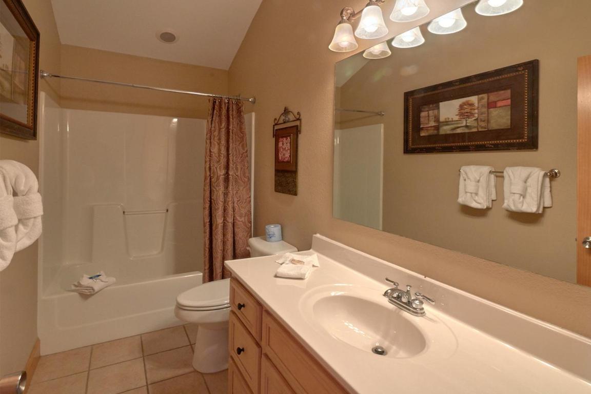 Journey'S End, 5 Bedrooms, Sleeps 12, Private Outdoor Pool, Theater, Sauna Sevierville Esterno foto