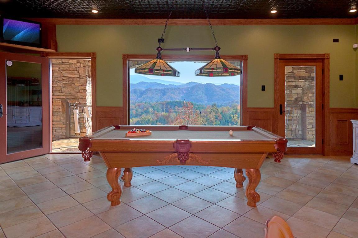 Journey'S End, 5 Bedrooms, Sleeps 12, Private Outdoor Pool, Theater, Sauna Sevierville Esterno foto
