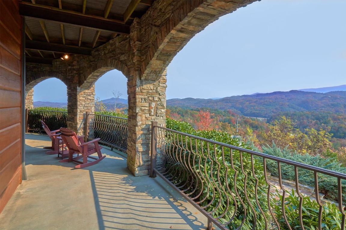 Journey'S End, 5 Bedrooms, Sleeps 12, Private Outdoor Pool, Theater, Sauna Sevierville Esterno foto
