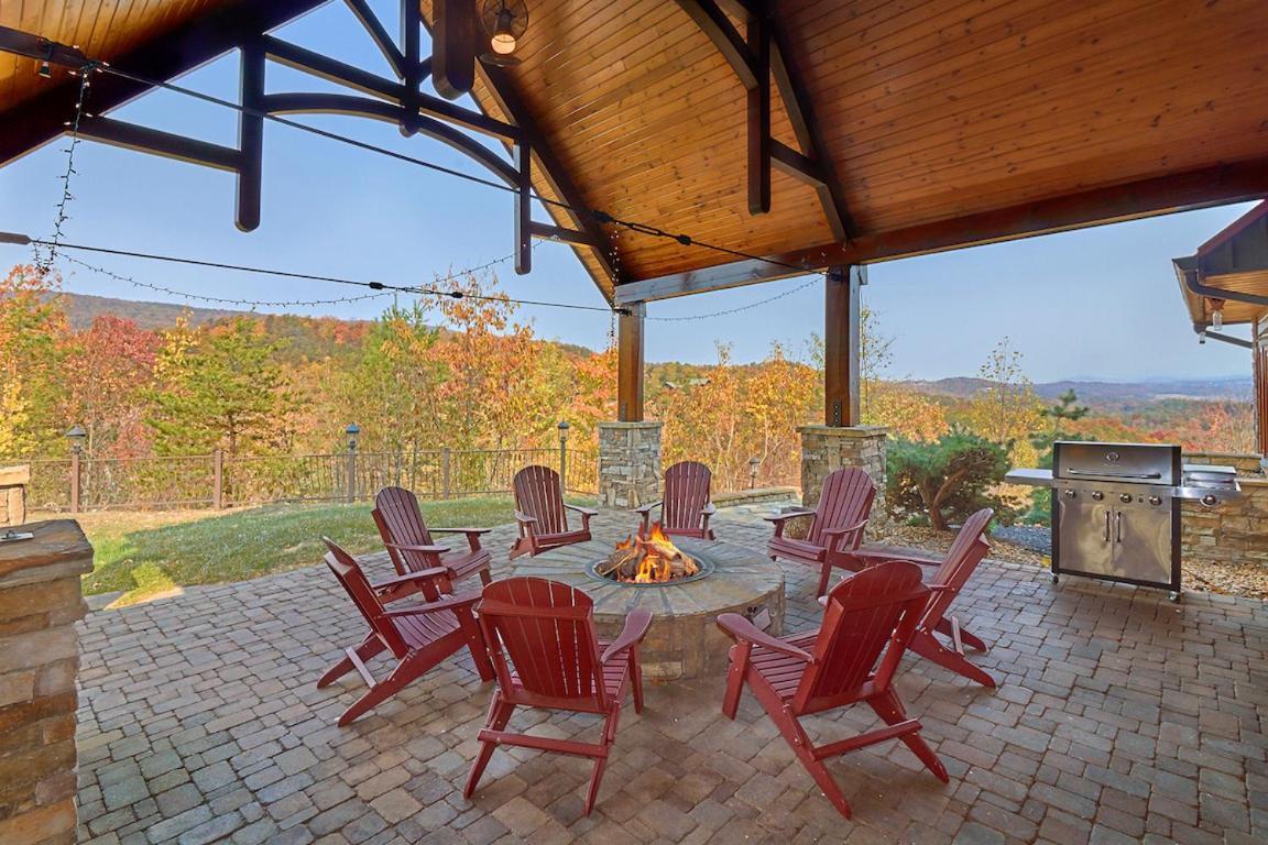 Journey'S End, 5 Bedrooms, Sleeps 12, Private Outdoor Pool, Theater, Sauna Sevierville Esterno foto